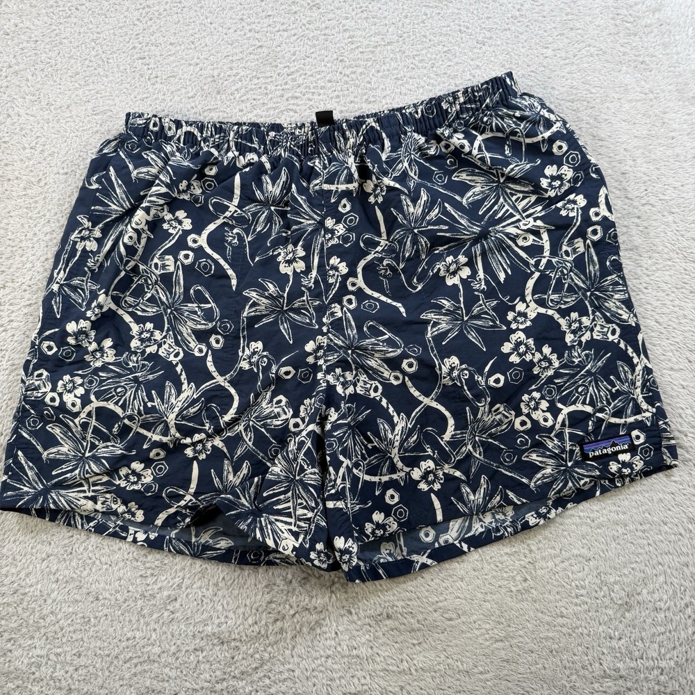 Patagonia Baggies Shorts Mens Large Navy Hawaiian Floral AOP Swim Trunks *READ